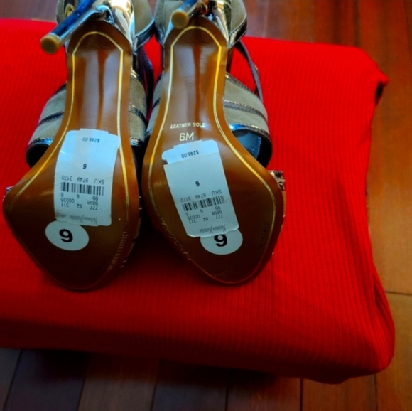 Charles Jordan  classy 4in heels new with tags open toe heels dress up or down - Picture 5 of 7